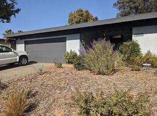 8809 Williamson Dr, Elk Grove, CA 95624