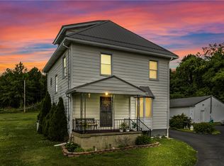 104 Buss Rd, Aliquippa, PA 15001