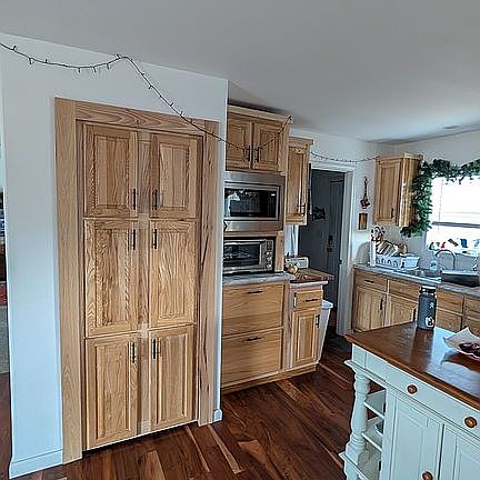 3rd image of 129 Deer Creek Rd