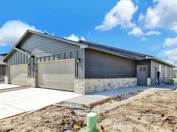 2407 S Wheatland St, Wichita, KS 67235