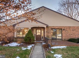 106 Fairfax Ct, Chesterbrook, PA 19087