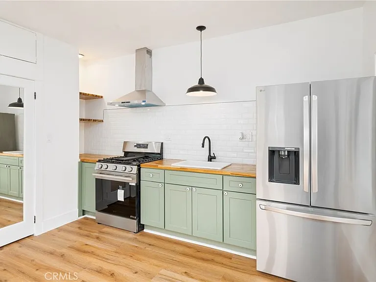 332 N Daisy Ave — Photo 9