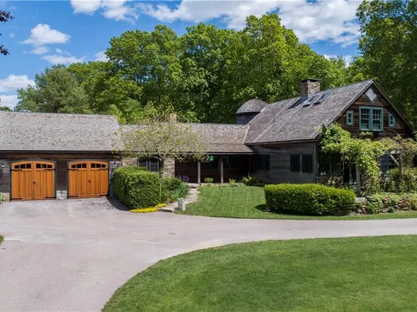 79 Pine Woods Rd, North Stonington, CT 06359