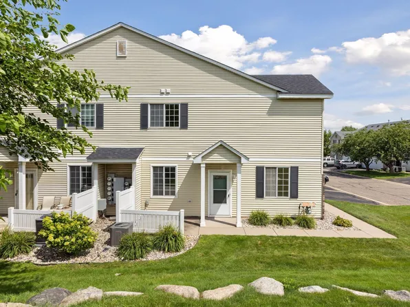 1828 Mockingbird Ave, Shakopee, MN 55379
