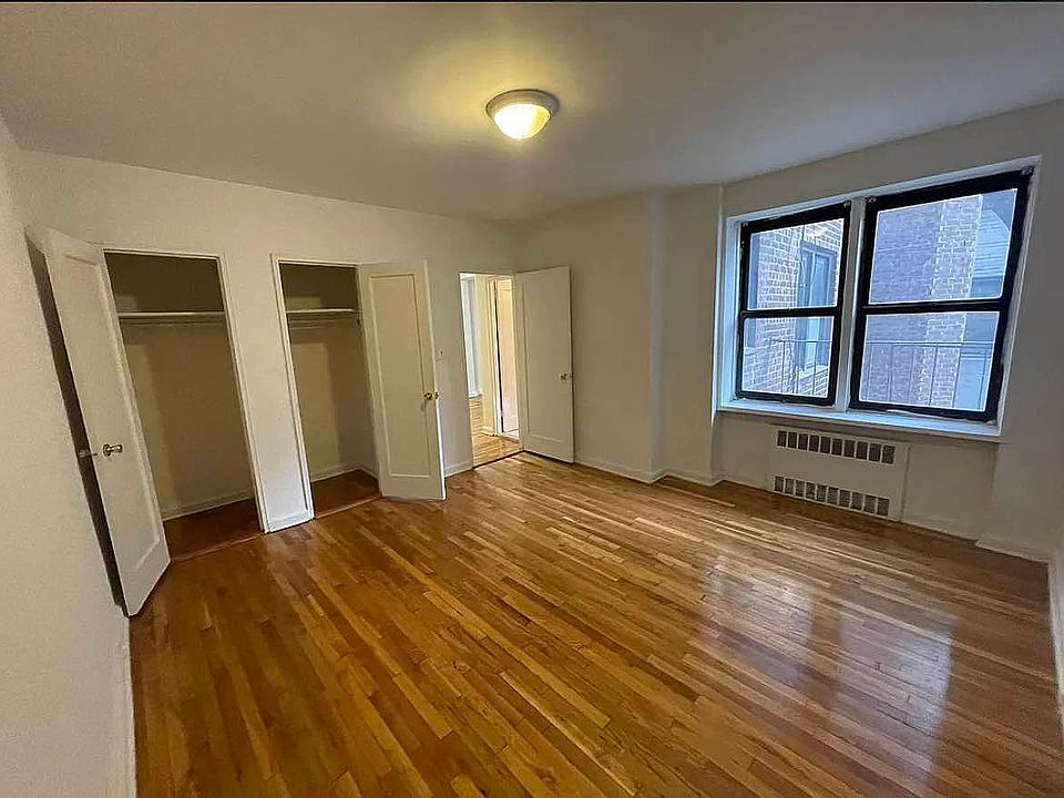 1st image of 27 Crooke Ave APT 3B