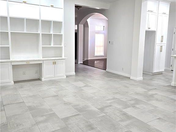 2nd image of 4305 Santa Sofia Ct
