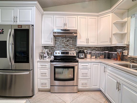 5th image of 358 E Riverbend Drive