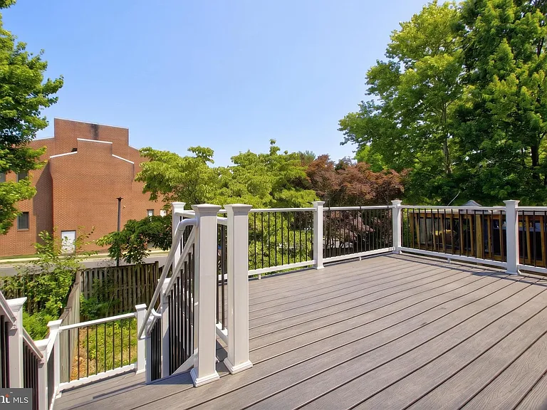 722 Hetzel Ter SE — Photo 10