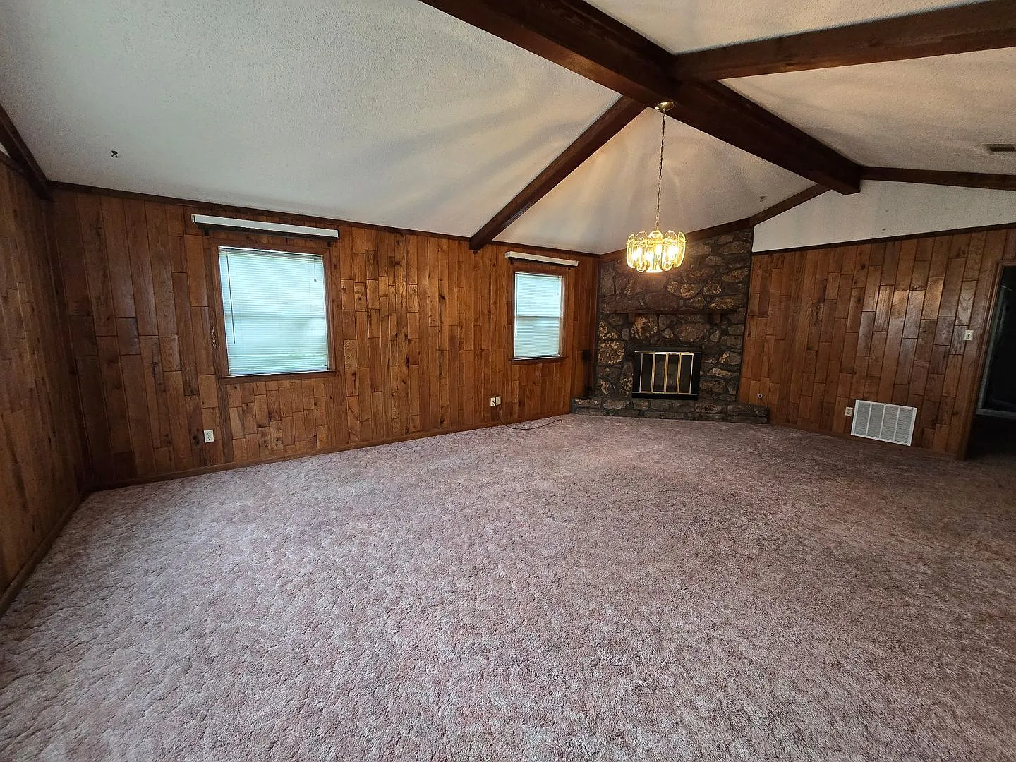 14 Devon Lane — Photo 4
