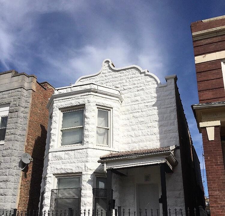 1st image of 1949 S Trumbull Ave #2