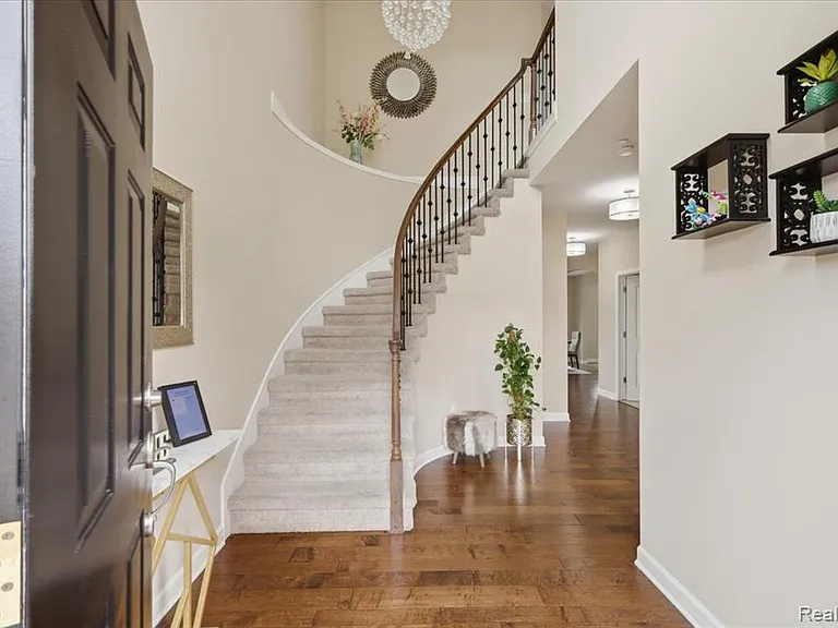 4810 E Stonegate Cir — Photo 5
