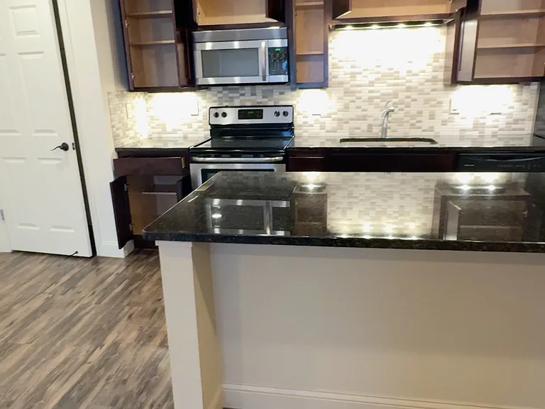 1975 Wilson Ave #8 — Photo 21