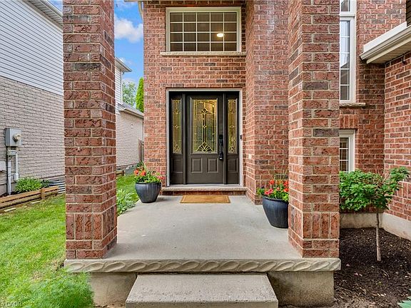 4th image of 142 Deer Ridge Dr