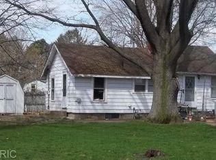 501 Michigan St, Buchanan, MI 49107