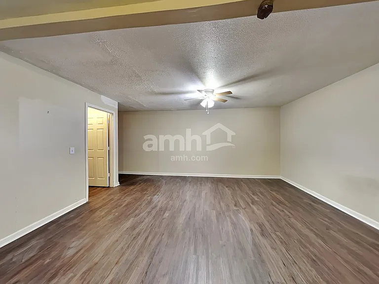 2617 Marleigh Farm Dr — Photo 6