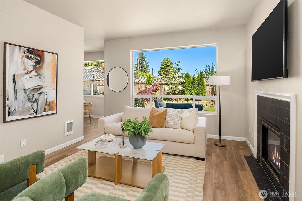 4313 216th Street SW, Mountlake Terrace, WA - View 2