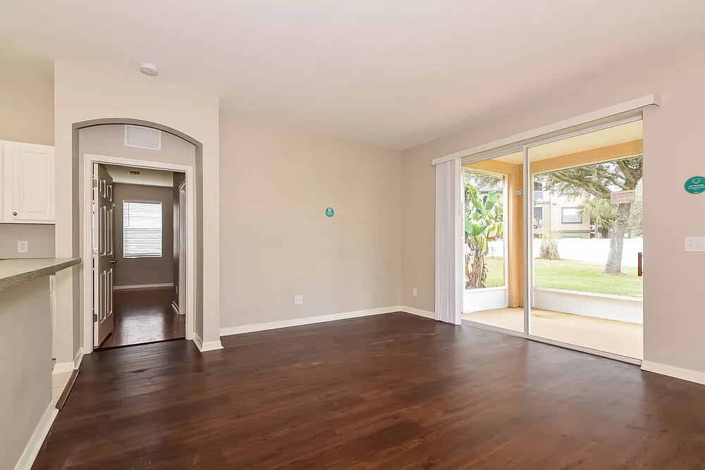 4 bed, 2.0 bath, 1935 sqft, $2,830 — Photo 2