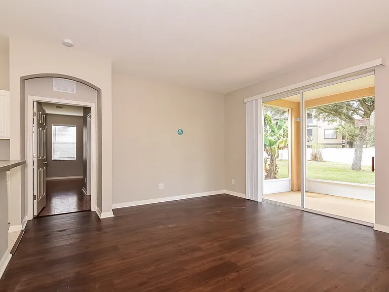 7936 Terrace Ridge Dr — Photo 2