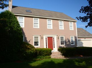 12 Clementi Ln, Methuen, MA 01844