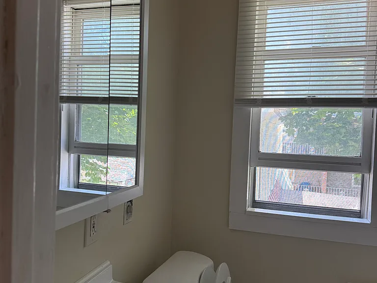 258 S Allen St #2 — Photo 2