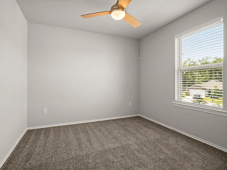 BEDROOM #4