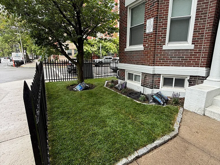94 Queensberry St. — Photo 5