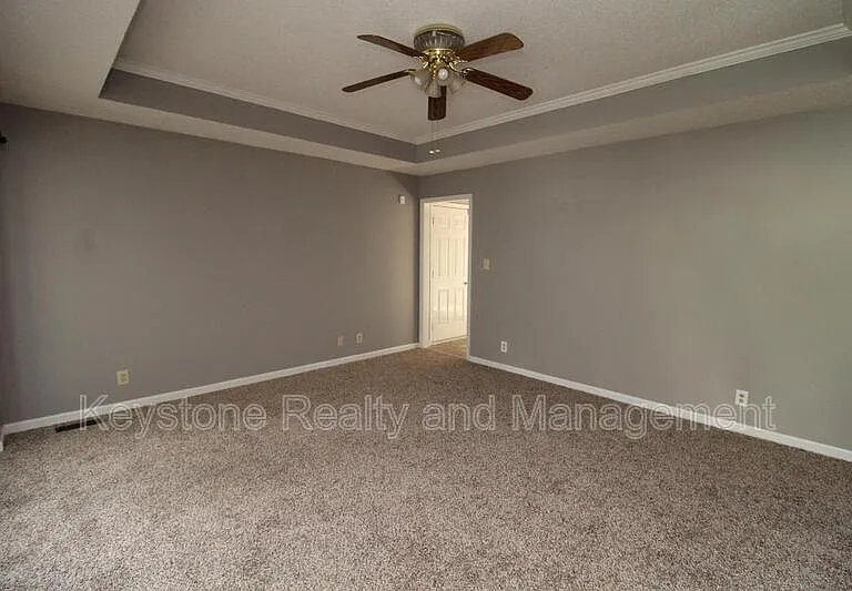3289 N Senseney Cir — Photo 2