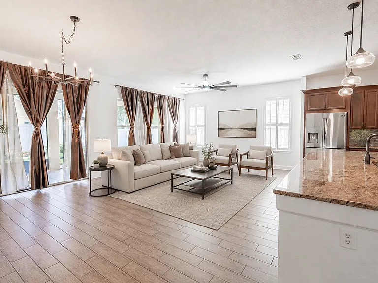10667 Cardera Dr — Photo 3