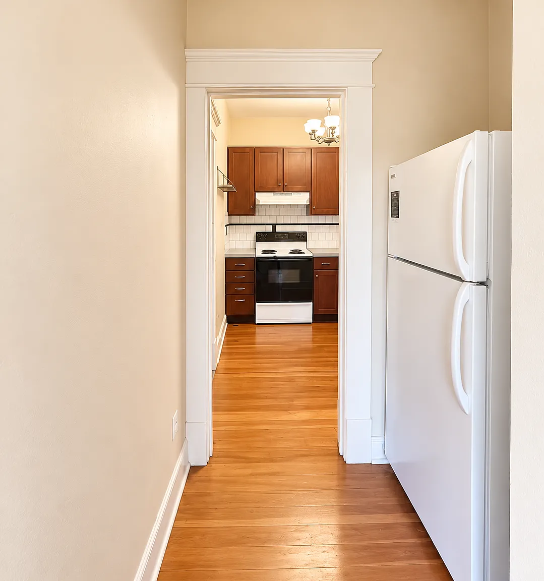 1 bed, 1087 sqft, $1,350 — Photo 3