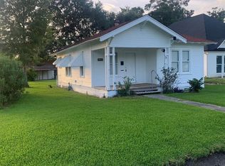 1724 Ordway St, Port Neches, TX 77651