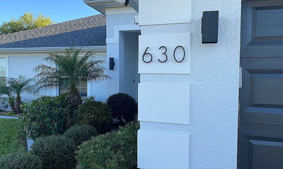 1st image of 630 NW 3rd Ter