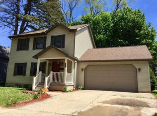 329 Garfield St, Chelsea, MI 48118