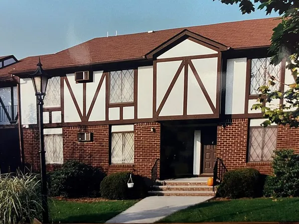 69 N Farm Rd, Hillsborough, NJ 08844