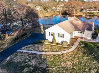 3 Lake Dr, Spring City, PA 19475