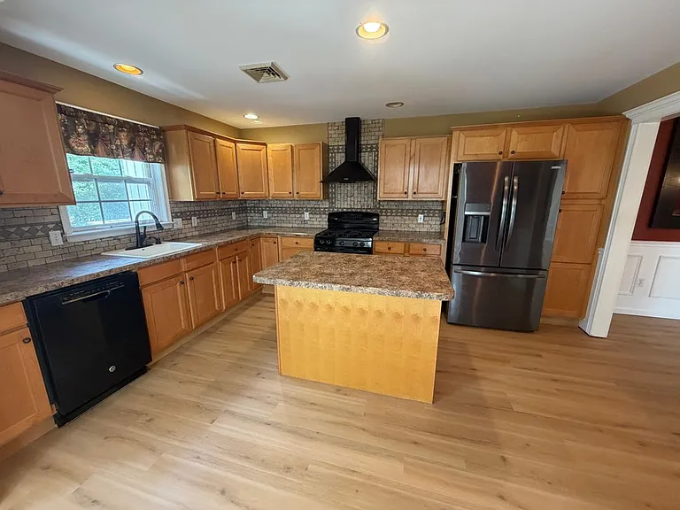 4157 Walter Rd — Photo 3