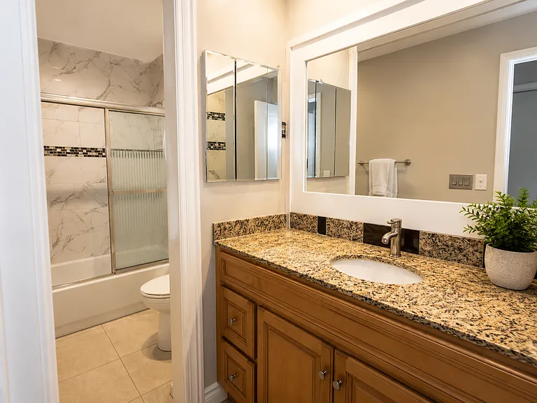 22384 Palomita Dr #22384 — Photo 9