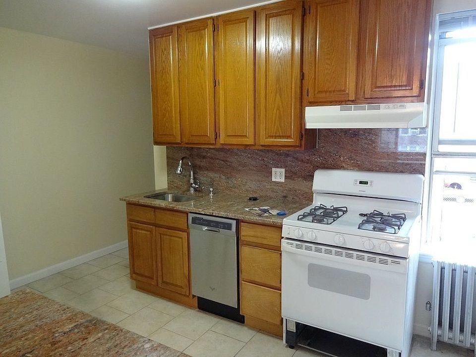 1st image of 3034 49th St #3S