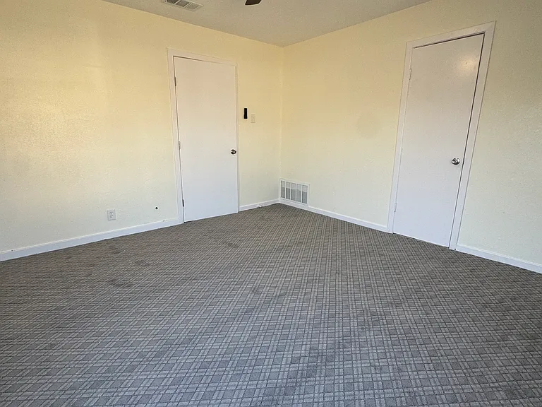 214 E Acheson St #1 — Photo 5