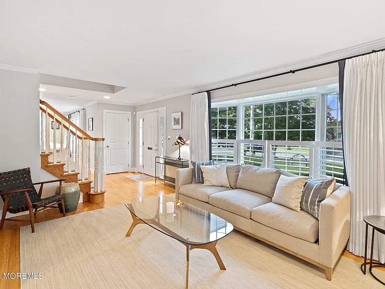 2163 Village Rd — Photo 15