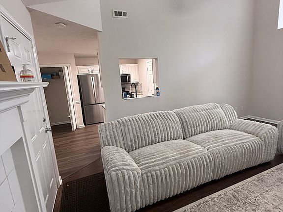 5th image of 208 Coldsprings Ct