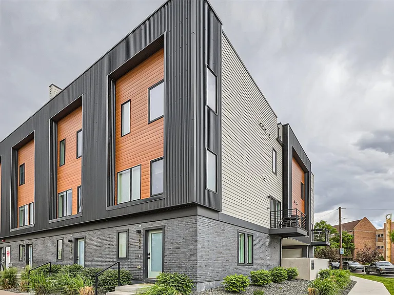 Corner unit on Downing and Tremont
