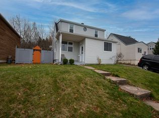 3352 Devonshire Ave, Halifax, NS B3K3M2