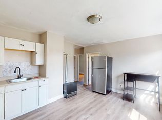 645 Douglas Ave #3R, Providence, RI 02908