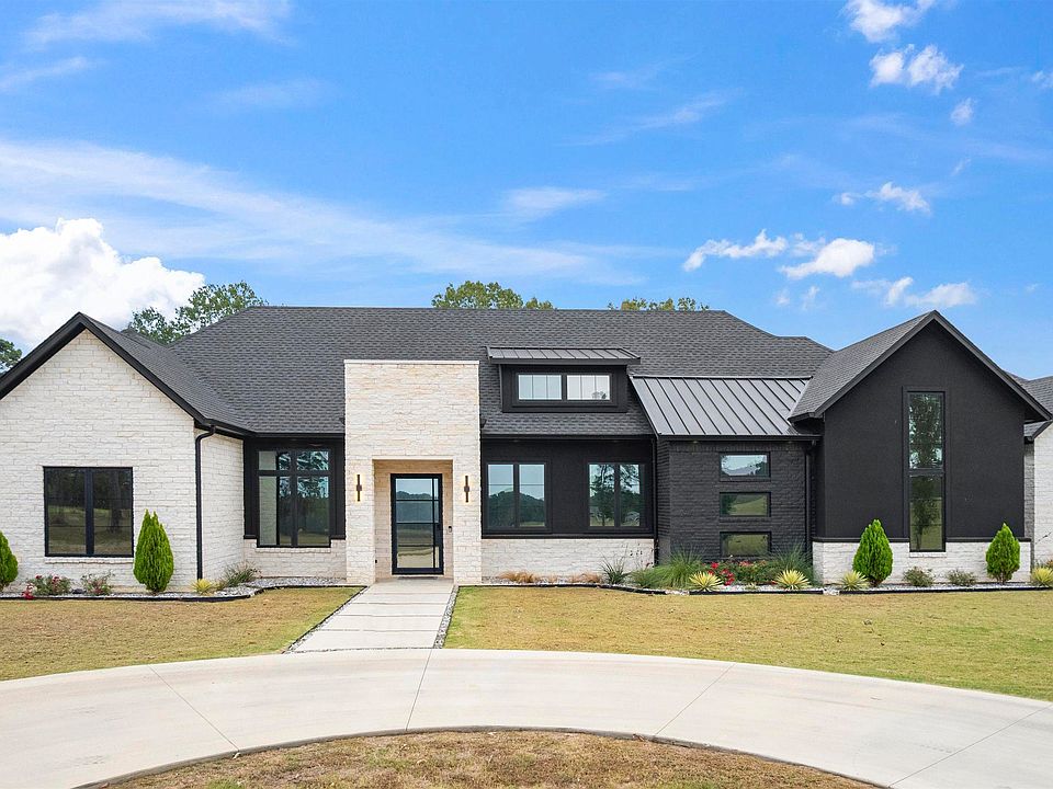 1st image of 2804 Buchanan Rd