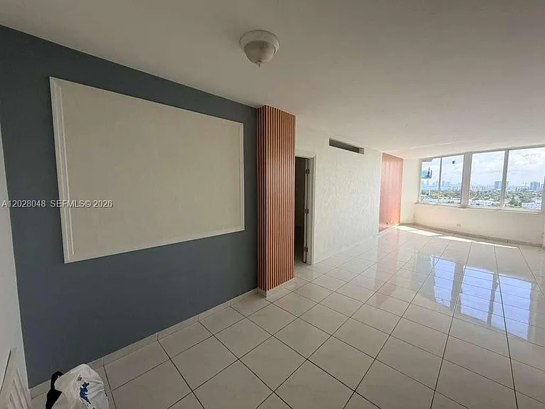 7441 Wayne Ave #14D — Photo 3