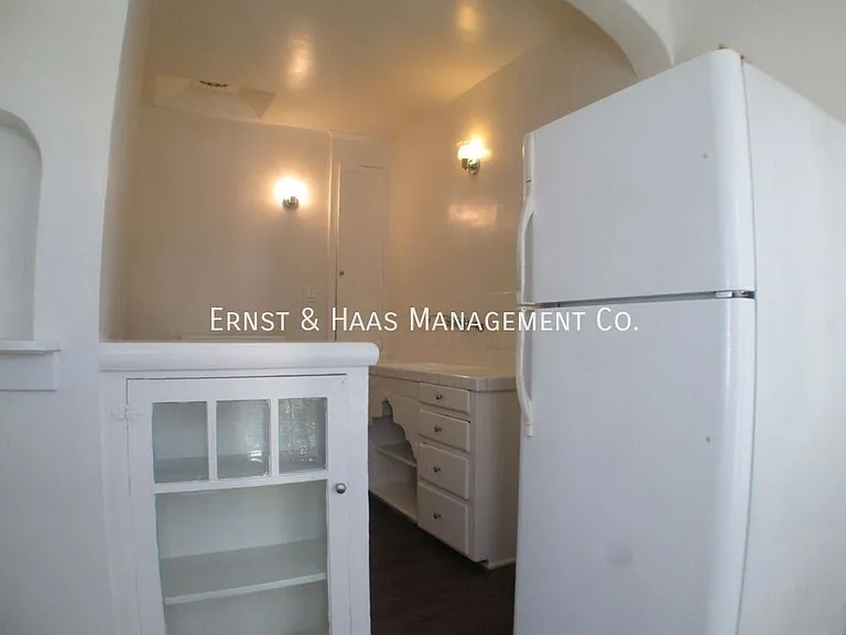 944 Maine Ave #A — Photo 13