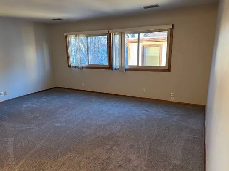 3254 Bloomington Ave — Photo 8