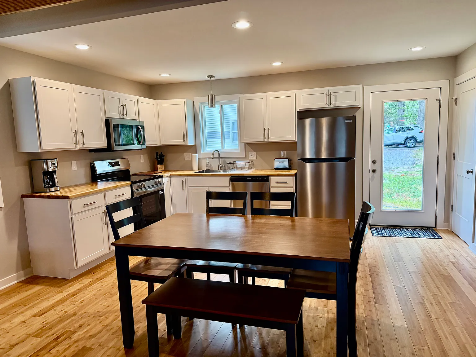 West AVL Cottage 105 — Photo 4