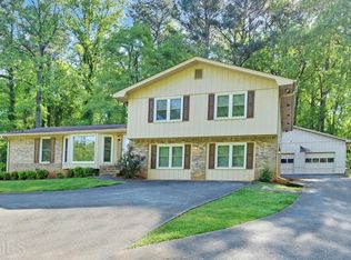 346 SW Chip Rd, Stone Mountain, GA 30087