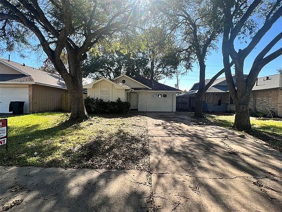 3rd image of 16203 Barbarossa Dr